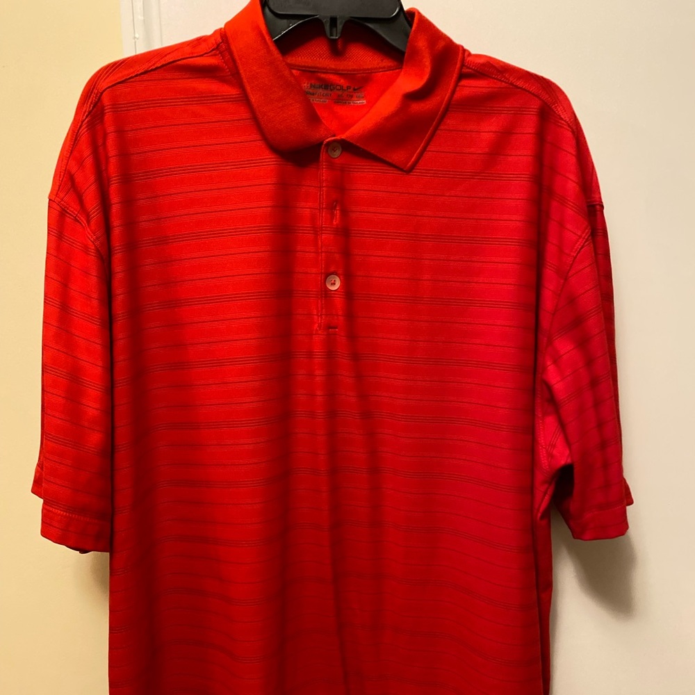 Nike men’s golf shirt